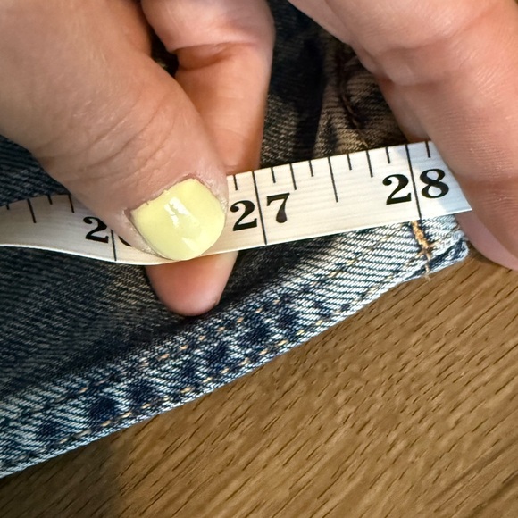 &Denim low waisted boyfriend jeans • Women’s size 24 - Picture 3 of 5